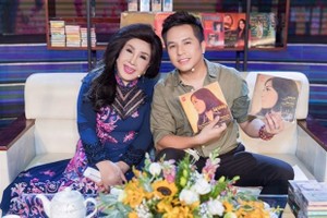 People’s Artist Le Thuy and artists of Tran Huu Trang Cai Luong Theatre will perform in Niem Tin (Belief), a MV on love and sharing to inspire people during the fight against COVID-19. The MV will be released on YouTube next week. (Photo courtesy of the p