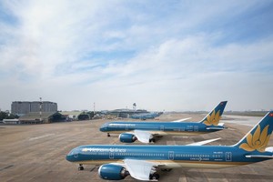 Typhoon Malove leaves central airports temporarily closed