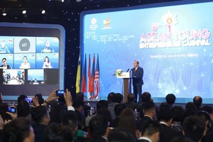 Deputy Prime Minister Truong Hoa Binh speaks at the conference. (Photo: SGGP)