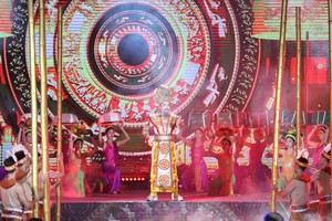 An art performance in the opening ceremony (Photo: SGGP)