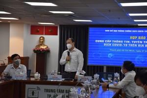 Deputy head of the Central Propaganda and Education Commission  Le Hai Binh speaks at the event. (Photo: SGGP)