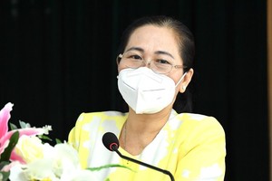 Chairwoman of the HCMC People’s Council Nguyen Thi Le speaks at the event.