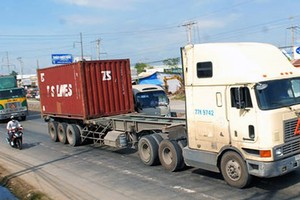 HCMC and neighboring provinces enjoy smooth transportation thanks to ease of Covid-19 restrictions. (Photo: SGGP)