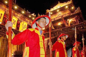 An art performance in the Imperial City of Hue