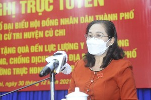 Chairwoman of the HCMC People’s Council Nguyen Thi Le speaks at the event.