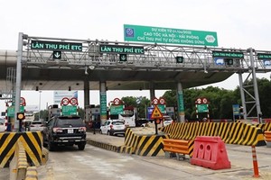 An ETC station on the Hanoi-Hai Phong Expressway. (Photo: VNA)