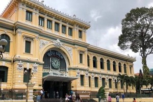 Saigon Central Post Office (Photo: KK)