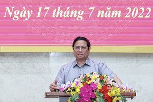 Prime Minister Pham Minh Chinh addresses the working session. (Photo: SGGP)