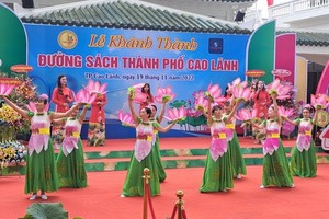 An art performance at the opening ceremony