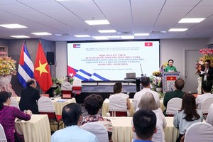 At the gathering marking the 44th anniversary of the National Day of Cuba (Photo: VNA)