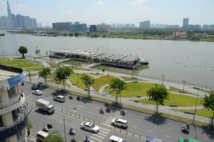 Piers at Bach Dang wharf park in HCMC's District 1 (Photo: SGGP)
