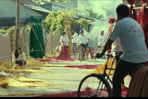 Dinh Yen mat village is revived in the movie, “Lat Mat 6: Tam ve dinh menh” (Face Off 6: The Ticket Of Destiny).