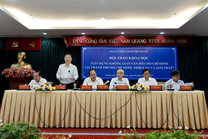 HCMC's leaders chair the conference. (Photo: SGGP)