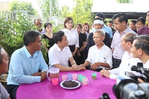 Deputy PM visits, extends deepest condolences to gun attack victims