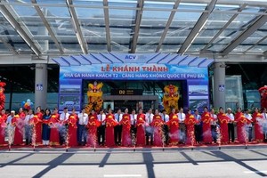 The Airports Corporation of Vietnam (ACV) on June 17 held an inauguration ceremony for passenger terminal 2 of Phu Bai International Airport in Hue ancient city of Thua Thien-Hue Province. (Photo: SGGP)