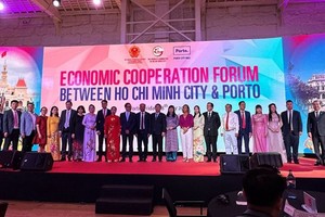 Delegates at the Economic Collaboration between Ho Chi Minh City and Porto (Photo: VNA) 