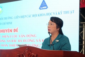 Chairwoman of the HCMC's Vietnam Fatherland Front Committee Tran Kim Yen speaks at the event. (Photo: SGGP)