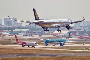Aircraft at Tan Son Nhat International Airport (Photo: SGGP)