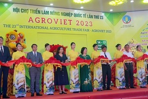 Representatives from agencies at the opening ceremony of the AgroViet 2023. (Photo: qdnd.vn)