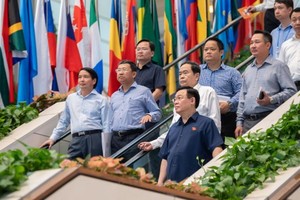 NA Chairman Vuong Dinh Hue at the rehearsal for the 9th Global Conference for Young Parliamentarians on September 14 (Photo: SGGP)