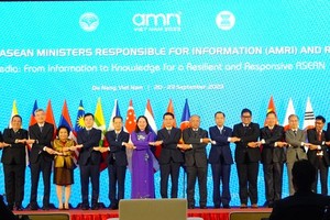 Delegates attend the conference (Photo: SGGP)