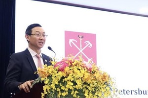 Director of the HCMC Department of Foreign Affairs Tran Phuoc Anh speaks at the forum. (Photo: VNA)