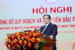 PM Pham Minh Chinh addresses the conference announcing Hai Duong province's master plan for the 2021 - 2030 period with a vision to 2050 on January 10. (Photo: VNA)