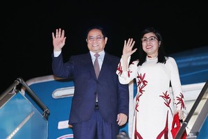Prime Minister Pham Minh Chinh and his spouse leave Hanoi on January 16 early morning for attendance at the 54th Annual Meeting of the World Economic Forum (WEF-54) in Davos, Switzerland and official visits to Hungary and Romania. (Photo: VNA)