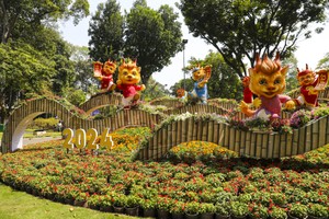 HCMC’s Spring Flower Festival 2024 opens at Tao Dan Park in District 1. 