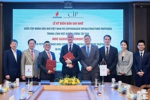 At the signing ceremony of the MoU between Petrovietnam and Denmark’s Copenhagen Infrastructure Partners (CIP). (Photo: VNA)