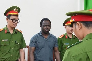 A suspect in the ring (Photo: VNA)