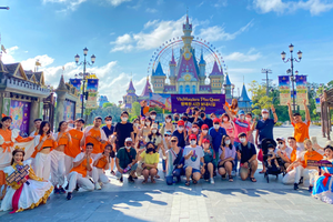 Korean visitors at VinWonders in Phu Quoc (Photo: VNA)