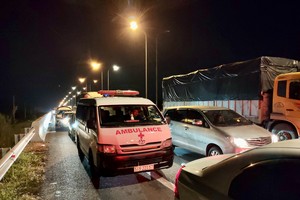 Traffic congestion occurs at the HCMC-Long Thanh expressway. (Photo: SGGP)