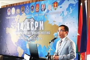 Nguyen Huu Ngoc, Director for Plans and Programs at the ASEANAPOL Secretariat, chairs the meeting. (Photo: VNA)