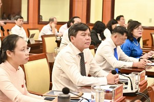 Delegates attend the the 17th session of the 10th tenure HCMC People's Council (Photo: SGGP)