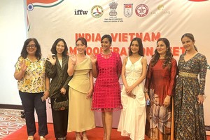 Vietnamese and Indian female filmmakers attend the seminar. (Photo: SGGP)