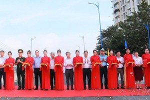At the ribbon-cutting ceremony (Photo: SGGP)