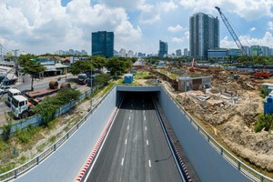 HC2 branch of Nguyen Van Linh-Nguyen Huu Tho tunnel opened to traffic