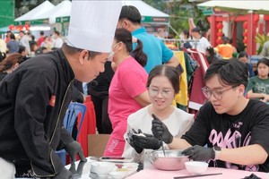 The first "Cho Lon Food Story" festival in 2023 attracts more than 25,000 visitors. (Photo: SGGP)