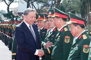 Party General Secretary To Lam visits officers and soldiers of Corps 34 in Gia Lai on January 6 (Photo: VNA)