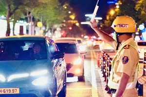 The Road-Railway Traffic Police Division (PC08) under the Ho Chi Minh City Department of Police will reroutes downtown traffic for festivals on Tet holidays. (Photo: SGGP)