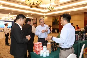 Binh Dinh Province's typical products are displayed at the conference. (Photo: SGGP)