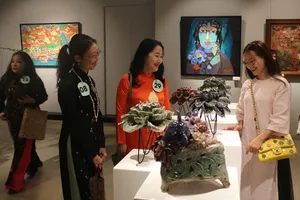 Visitors visit the exhibition.