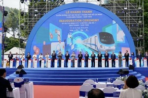 HCMC holds official inauguration ceremony for metro line No.1