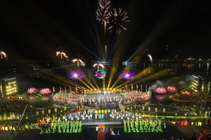 The opening ceremony for the National Tourism Year – Hue 2025 is held in Hue City on the evening of March 25. (Photo: SGGP)