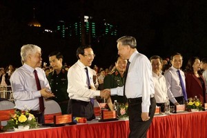 Party General Secretary To Lam (R) attends the event. (Photo: SGGP)