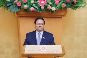 Prime Minister Pham Minh Chinh speaks at the Government’s April regular meeting (Photo: SGGP)