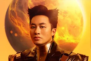 Singer Tung Duong