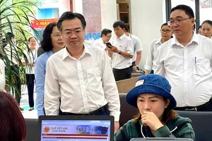 HCMC Party Committee’s leader inspects trial operation of two-tier government