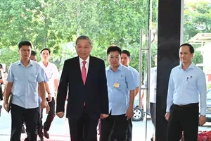 Party General Secretary To Lam attends the ceremony to announce the consolidation of administrative units and the establishment of new Party organizations in Ho Chi Minh City on June 30. (Photo:SGGP)